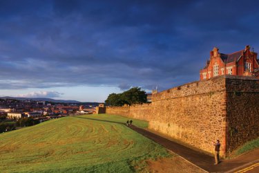 Historische Stadtmauer Derry